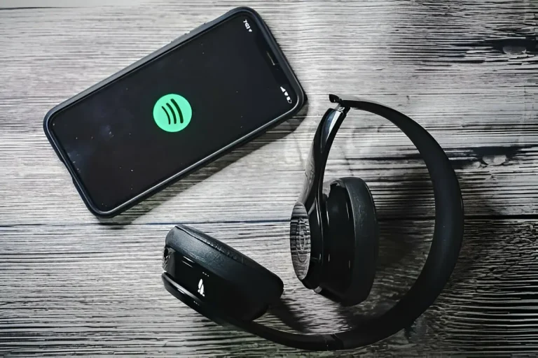 spotify vs soundcloud